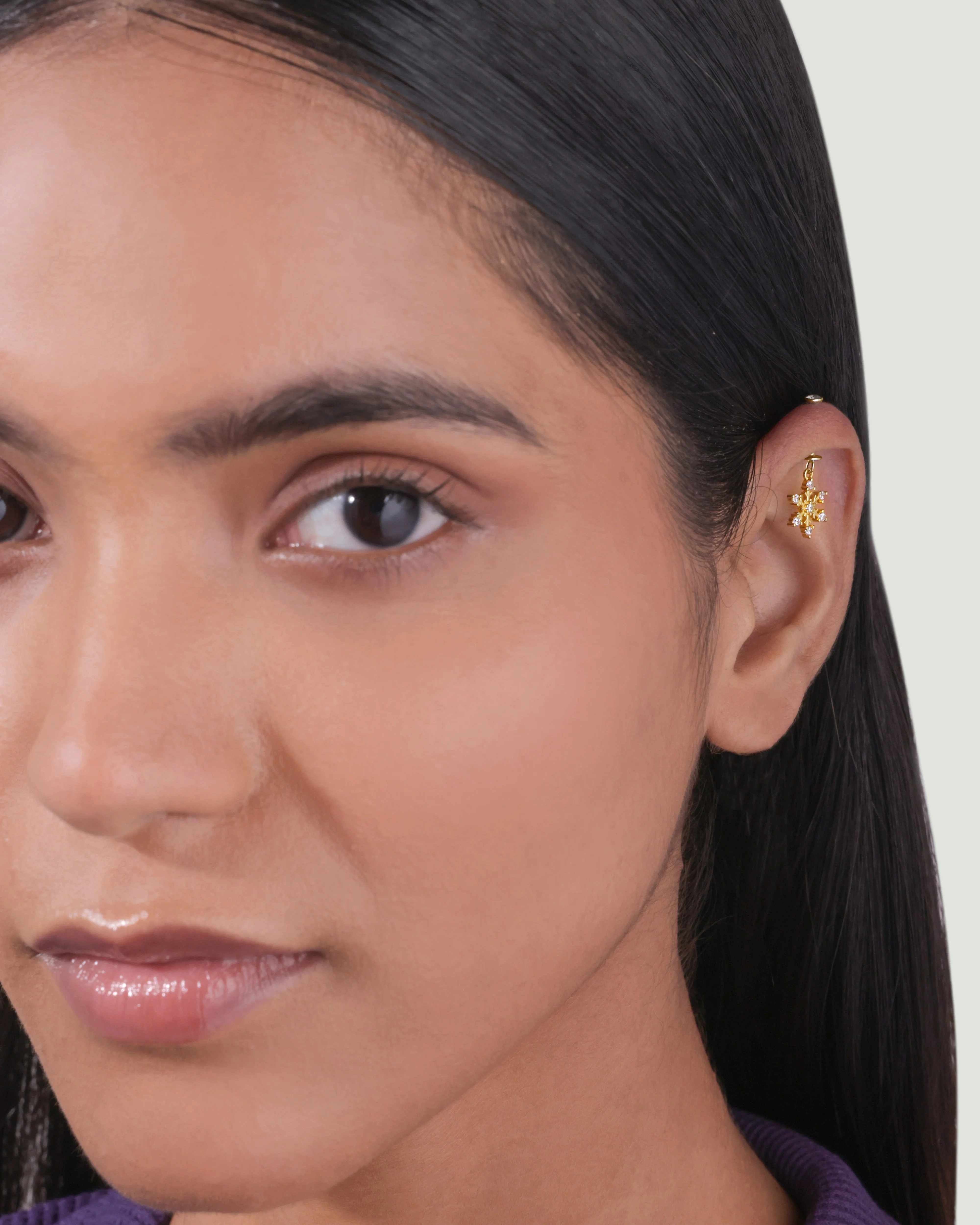 'Ice On Ear' Snowflake Screw Helix Hanging Earrings - Image 3